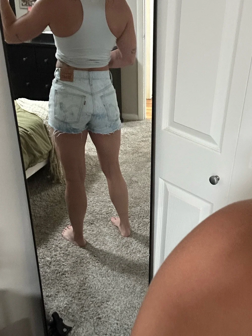Levi’s 501 Original Fit High Rise Women’s Shorts - Picture 2 of 9